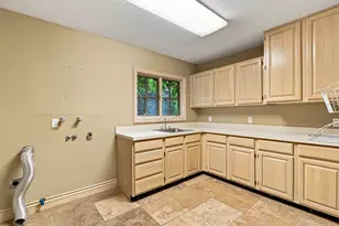 4671 S Wander Ln E, Holladay, UT 84117 - Photo 52