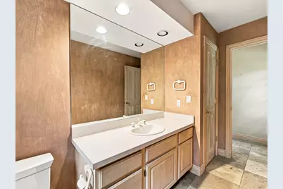 4671 S Wander Ln E, Holladay, UT 84117 - Photo 50
