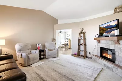 4033 W 5060 S, Roy, UT 84067 - Photo 4
