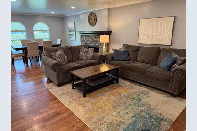 362 E 9150 S, Sandy, UT 84070 - Photo 4