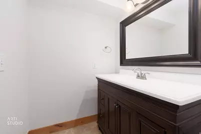 7660 S Avondale Dr E, Cottonwood Heights, UT 84121 - Photo 16