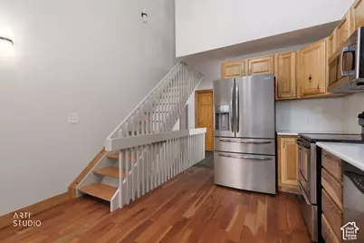 7660 S Avondale Dr E, Cottonwood Heights, UT 84121 - Photo 14