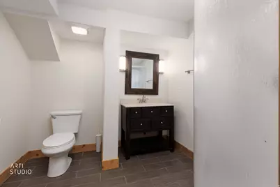 7660 S Avondale Dr E, Cottonwood Heights, UT 84121 - Photo 26
