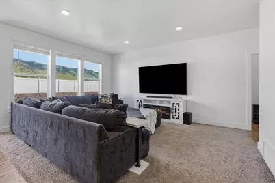 628 S 380 E, Smithfield, UT 84335 - Photo 14