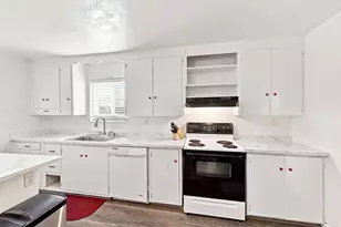 96 W 800 N, Nephi, UT 84648 - Photo 6