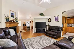 4380 S Main St, Nibley, UT 84321 - Photo 10