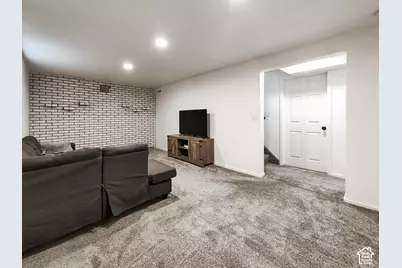 358 S Center St, Elsinore, UT 84724 - Photo 16