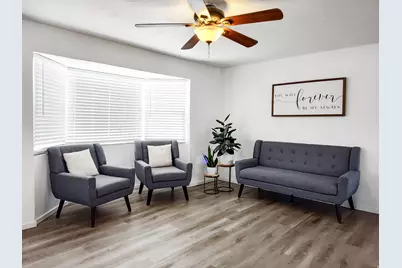 358 S Center St, Elsinore, UT 84724 - Photo 4