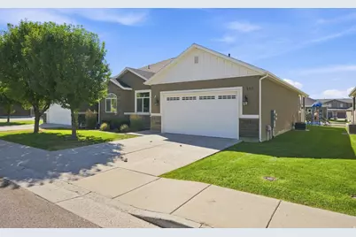 140 E 690 S, Smithfield, UT 84335 - Photo 2