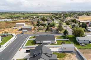 4126 W Pioneer Rd, Plain City, UT 84404 - Photo 6
