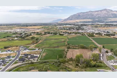 427 N 2400 W #15, Marriott-Slaterville City, UT 84404 - Photo 18