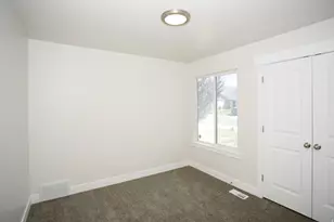 2369 E Prairie Ln, Eagle Mountain, UT 84005 - Photo 12
