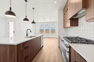 6899 W Gravel Cross Way S, West Jordan, UT 84081 - Photo 10