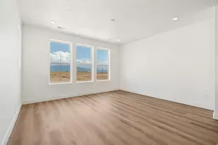 6899 W Gravel Cross Way S, West Jordan, UT 84081 - Photo 8