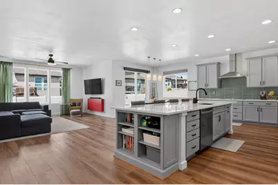 4966 W Escalante Ln #113, Mountain Green, UT 84050 - Photo 8