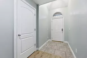 7176 S Villa Pl Dr E, Midvale, UT 84047 - Photo 2