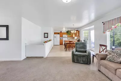 2302 W 1900 S, Syracuse, UT 84075 - Photo 10