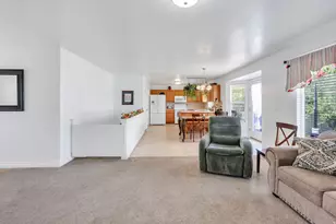 2302 W 1900 S, Syracuse, UT 84075 - Photo 10