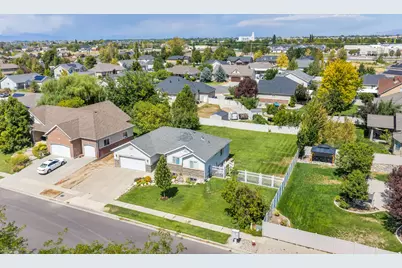 2302 W 1900 S, Syracuse, UT 84075 - Photo 4