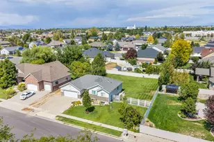 2302 W 1900 S, Syracuse, UT 84075 - Photo 4