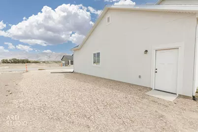 1253 W 2350 S, Perry, UT 84302 - Photo 32