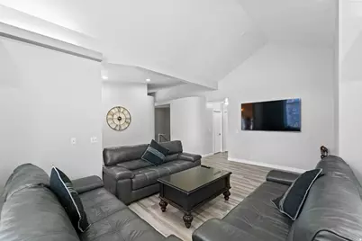 1522 E Amblewood Ln, Millcreek, UT 84124 - Photo 4