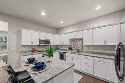 1423 S Mountain View Ct, Woods Cross, UT 84087 - Photo 8