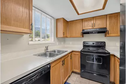 121 W 905 N, Orem, UT 84057 - Photo 14