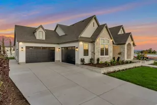 266 N Amber Ln W, Layton, UT 84041 - Photo 2