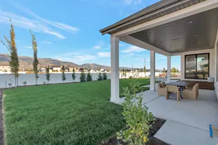 266 N Amber Ln W, Layton, UT 84041 - Photo 50