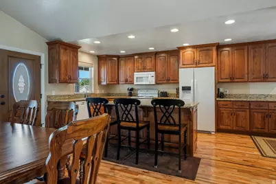 522 S 200 E, Enterprise, UT 84725 - Photo 8
