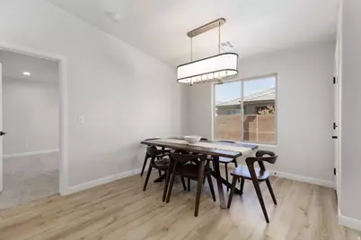 581 S Orange Dr, Washington, UT 84780 - Photo 8