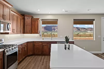 1930 S Crimson Rd, Kanab, UT 84741 - Photo 8