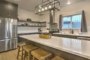 140 W 150 S, Garden City, UT 84028 - Photo 2