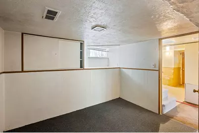 1048 E Barbara Pl, Salt Lake City, UT 84102 - Photo 22