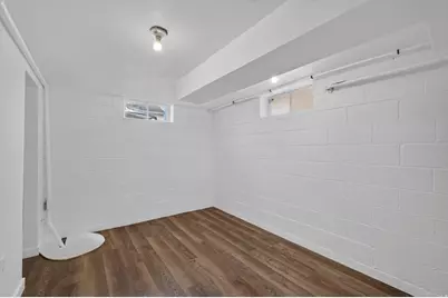 1039 W 800 N, Salt Lake City, UT 84116 - Photo 22