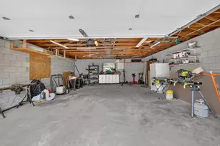 1039 W 800 N, Salt Lake City, UT 84116 - Photo 24