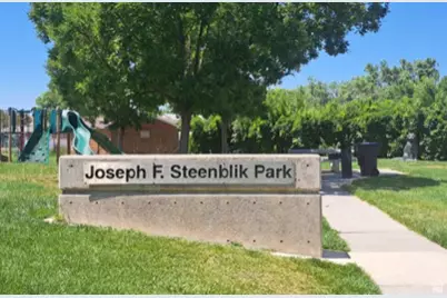 1039 W 800 N, Salt Lake City, UT 84116 - Photo 28