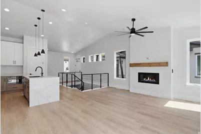 571 S Elena Ln, Ogden, UT 84404 - Photo 8