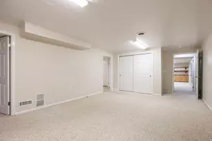 6284 S Jamestown Cir, Murray, UT 84121 - Photo 28