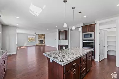 1346 E Hindley Ln, Eagle Mountain, UT 84005 - Photo 6