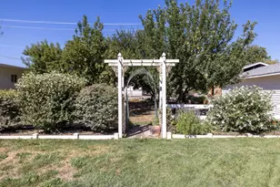 65 N Clark St, Green River, UT 84525 - Photo 36