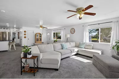 65 N Clark St, Green River, UT 84525 - Photo 4