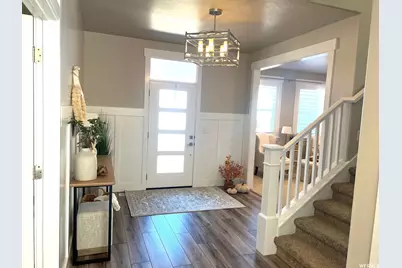 6717 W Buck Ridge Dr S, Herriman, UT 84096 - Photo 2