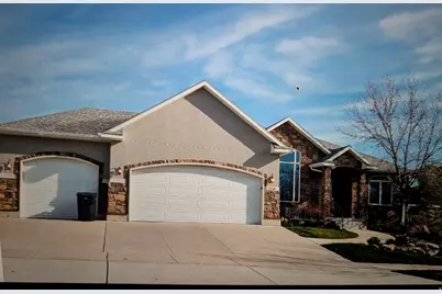 6158 W Indian Oak Dr, West Jordan, UT 84081 - Photo 2