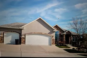 6158 W Indian Oak Dr, West Jordan, UT 84081 - Photo 2