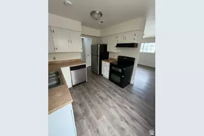1789 W Homestead Farms Ln S #3, Salt Lake City, UT 84119 - Photo 4