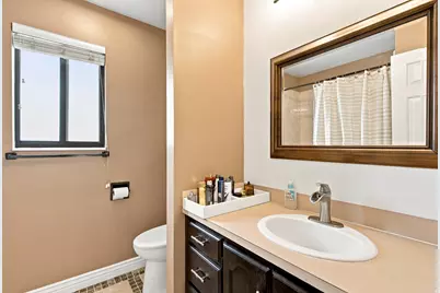 132 E 2050 N, Centerville, UT 84014 - Photo 28