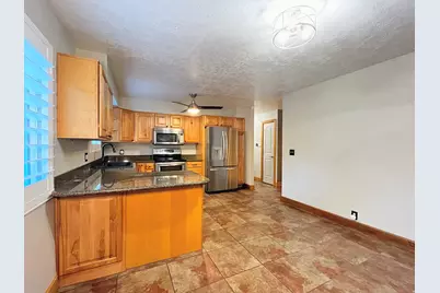 9231 S 1520 Res E, Sandy, UT 84092 - Photo 16