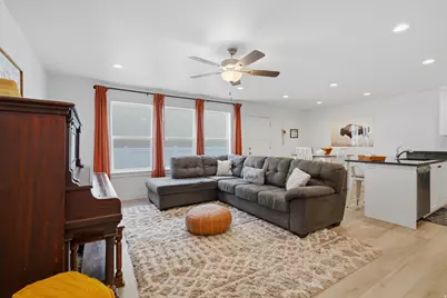 215 W 900 N, Nephi, UT 84648 - Photo 2